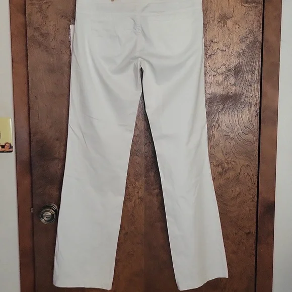 Guess Sailor White Button-Front Pants - Picture 2 of 9